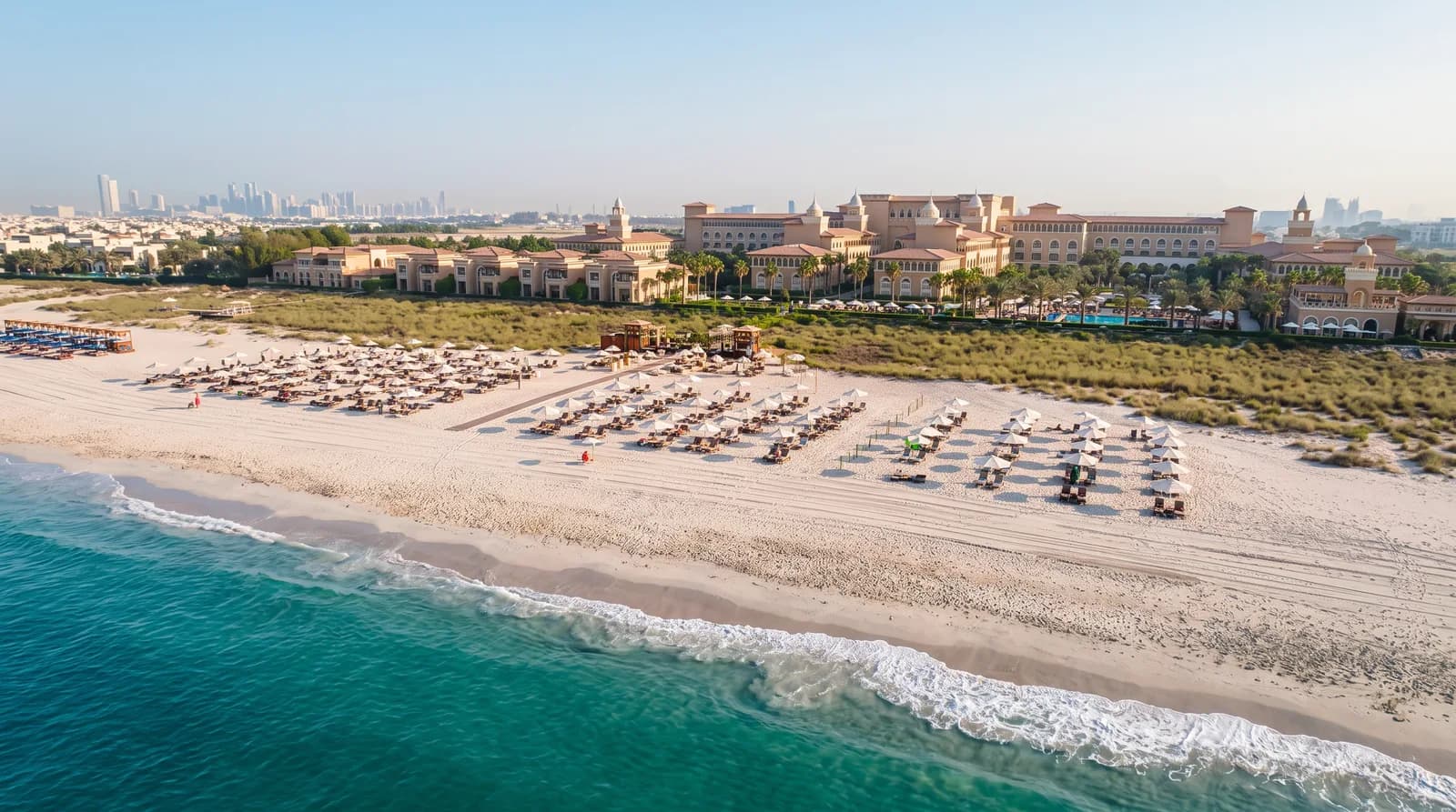 La playa del resort, Rixos Premium Saadiyat Island