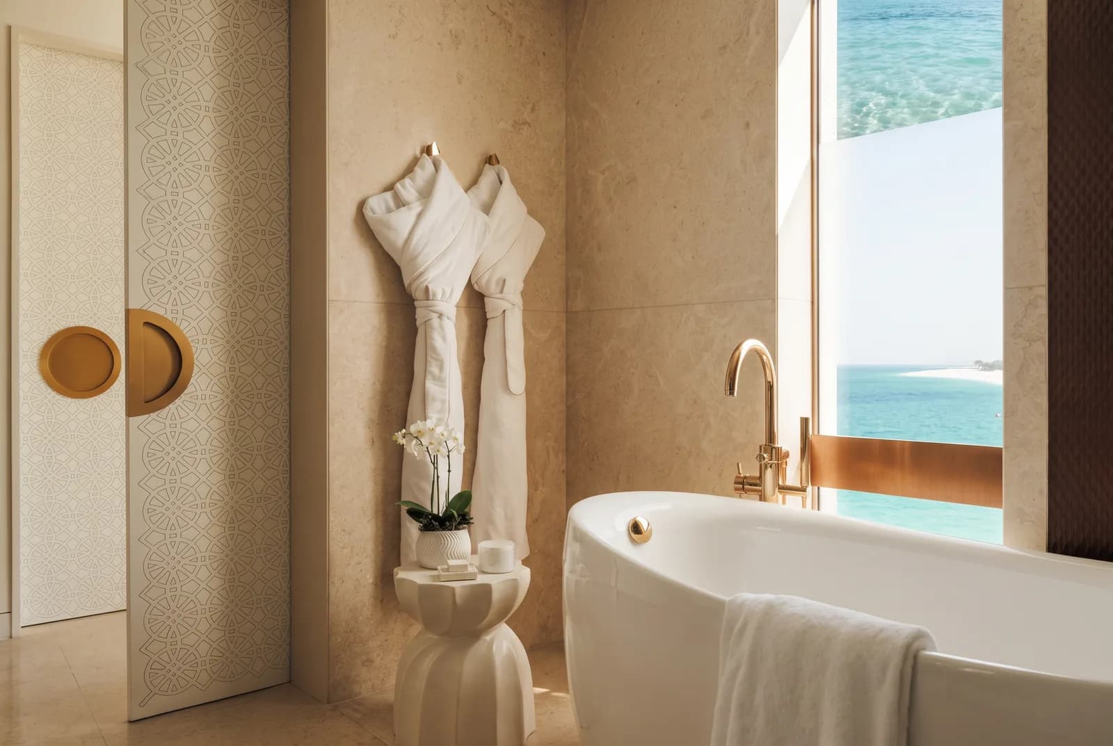 Guest bathroom, Jumeirah Saadiyat Island