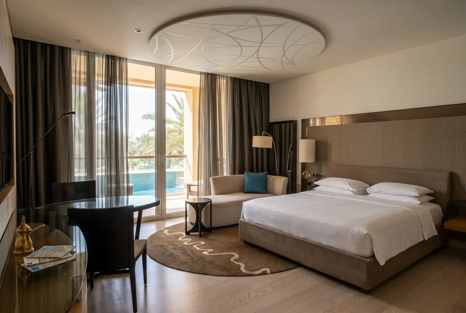 Guest room, Park Hyatt Abu Dhabi