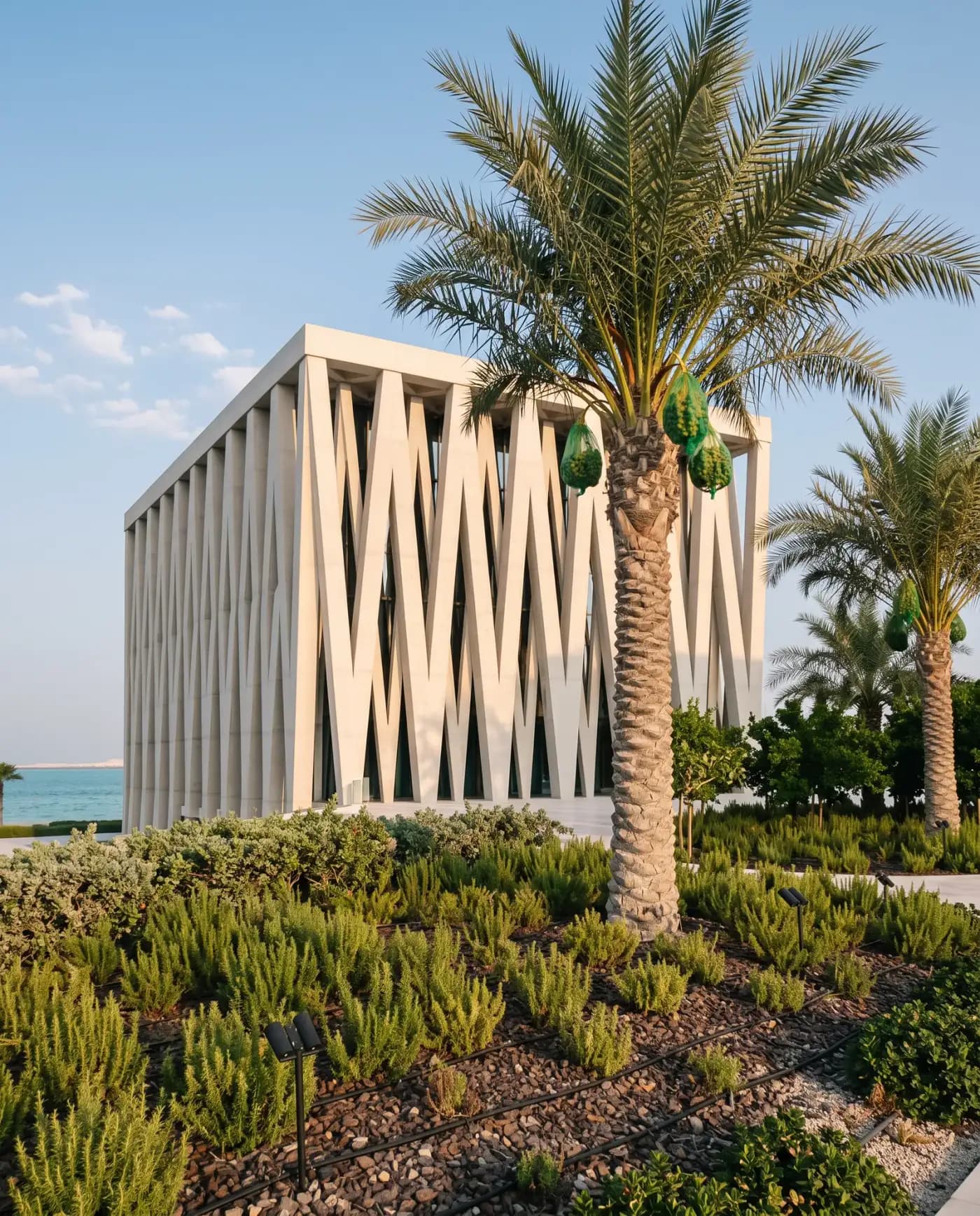 Lattice facade of the Moses Ben Maimon Synagogue